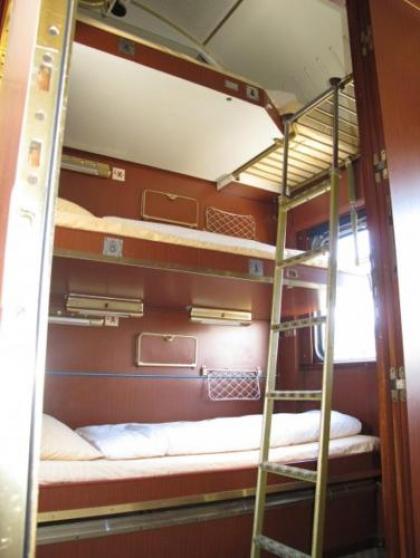 Train Lodge Amsterdam - image 2
