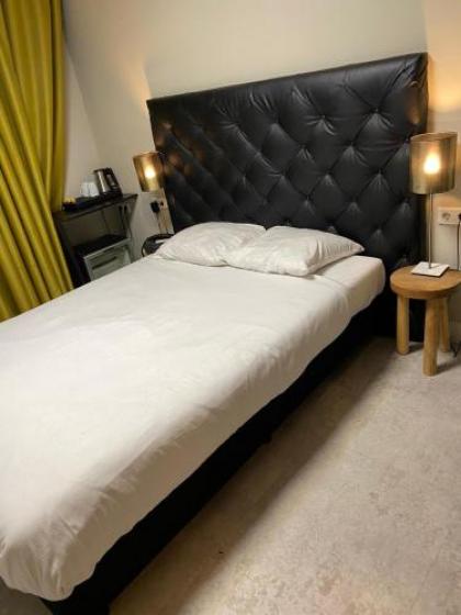 Camp Inn Hotel - image 3