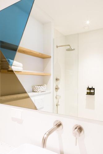 Kith & Kin Boutique Apartments - image 3