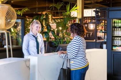 ibis Styles Amsterdam Airport - image 2