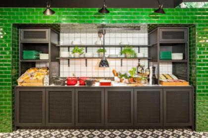 ibis Styles Amsterdam Airport - image 9