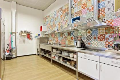 Hostelle - female only hostel - image 6