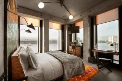 Sir Adam Hotel - image 1