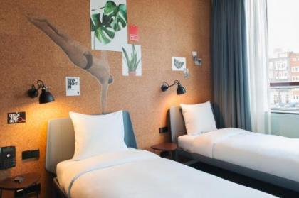 Conscious Hotel The Tire Station - image 17
