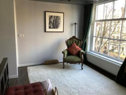 Former Rembrandt workshop two bedroom B&B - image 20