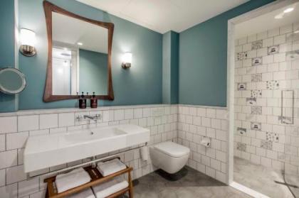 Hotel TWENTY EIGHT - image 5