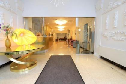 Chasse Hotel - image 8