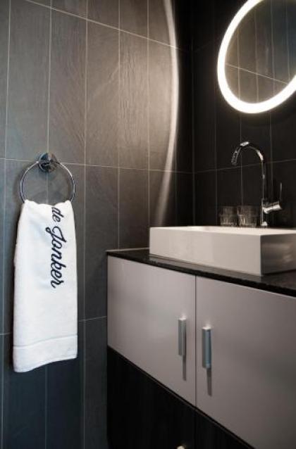 De Jonker Urban Studios & Suites - image 3