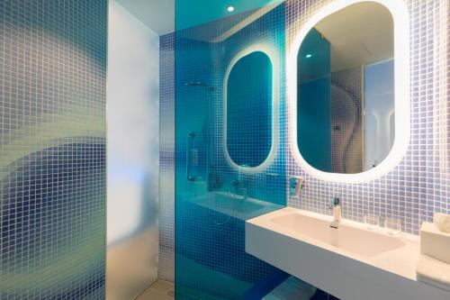 Park Inn by Radisson Amsterdam City West - image 5