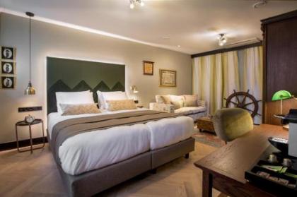 The Hendrick's Hotel - image 12