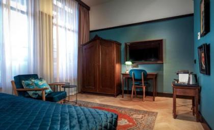 The Hendrick's Hotel - image 5