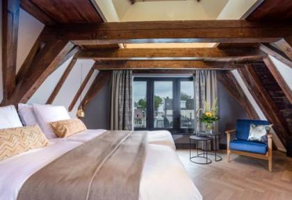 The Hendrick's Hotel - image 9