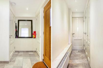 Artis Plantage Apartment - image 17