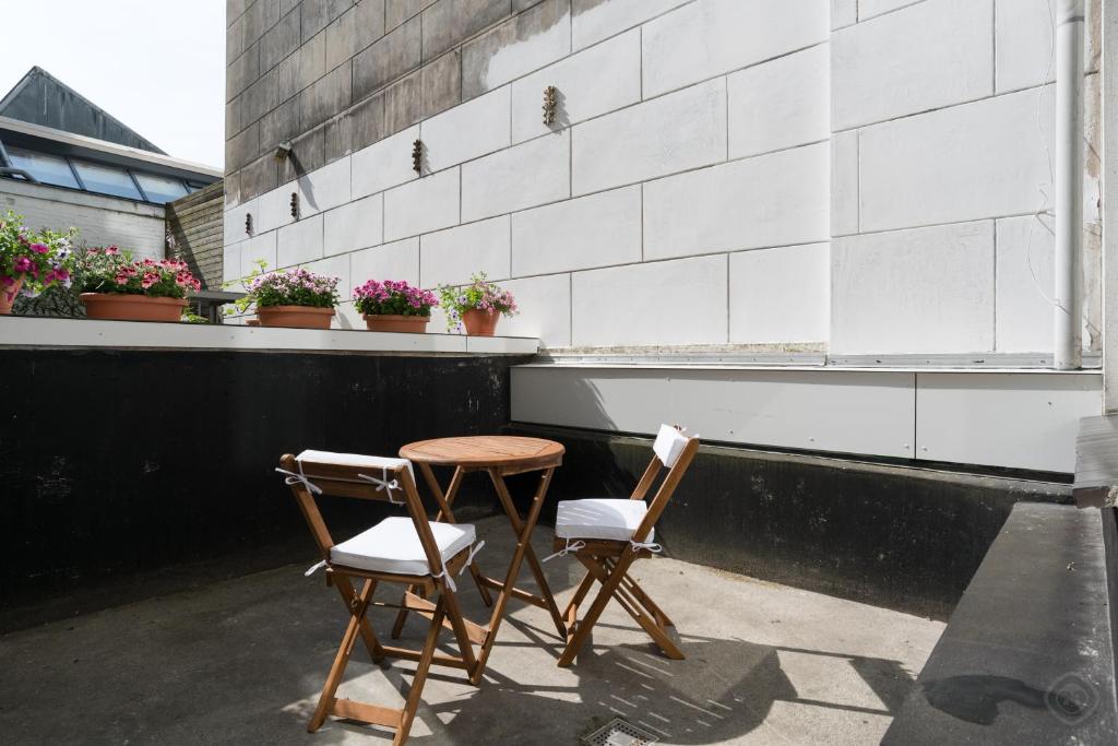 Artis Plantage Apartment - image 4