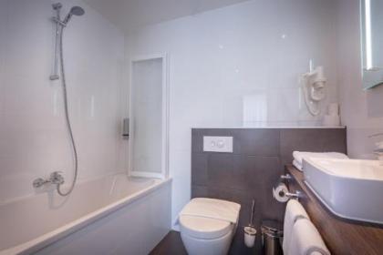Joy Hotel - image 11