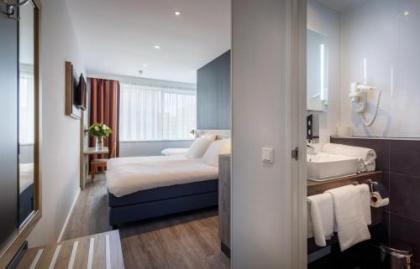 Joy Hotel - image 18