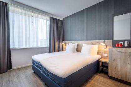 Joy Hotel - image 19