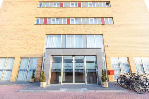 New Century Hotel Amsterdam - image 2