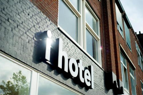 i hotel - main image