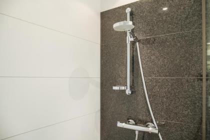 Motel One Amsterdam-Waterlooplein - image 11