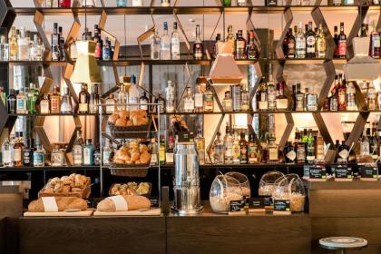 Motel One Amsterdam-Waterlooplein - image 17
