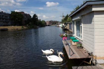 Robshouseboat centre - image 1