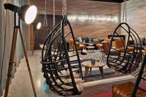 Moxy Amsterdam Houthavens - image 5