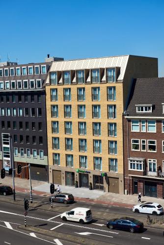 Holiday Inn Express Amsterdam - City Hall - main image