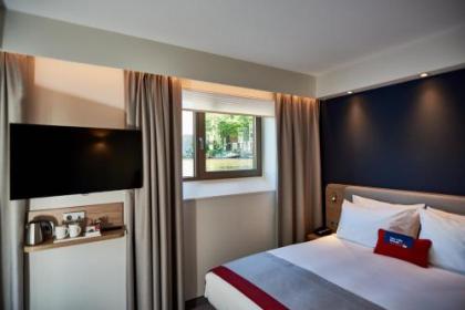 Holiday Inn Express Amsterdam - City Hall - image 15