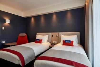 Holiday Inn Express Amsterdam - City Hall - image 18
