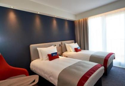 Holiday Inn Express Amsterdam - City Hall - image 19