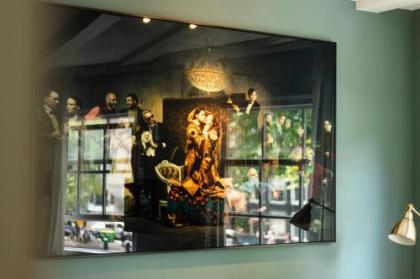 Canal Wow Suites Amsterdam - image 13