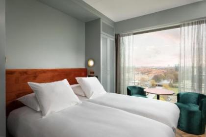 Olympic Hotel - image 2