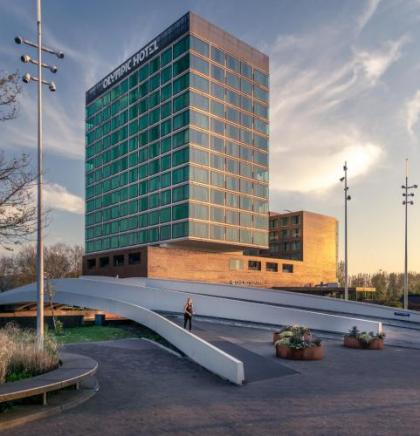 Olympic Hotel - image 8