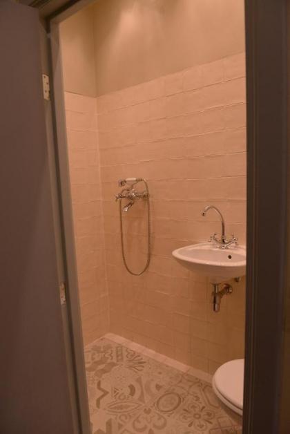 Red Light's Historic B&B - image 5