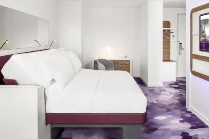 YOTEL Amsterdam - image 3
