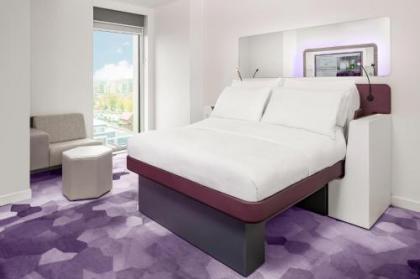 YOTEL Amsterdam - image 4