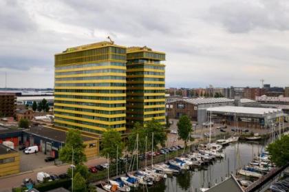 Holiday Inn Express Amsterdam - North Riverside - image 1