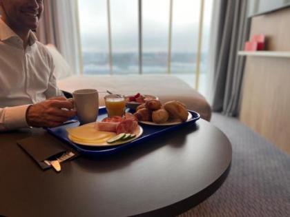 Holiday Inn Express Amsterdam - North Riverside - image 16