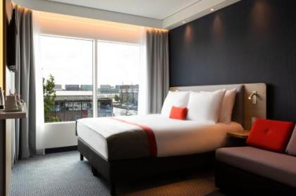 Holiday Inn Express Amsterdam - North Riverside - image 20