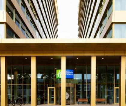 Holiday Inn Express Amsterdam - North Riverside - image 5
