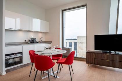 PREMIER SUITES PLUS Amsterdam - image 11