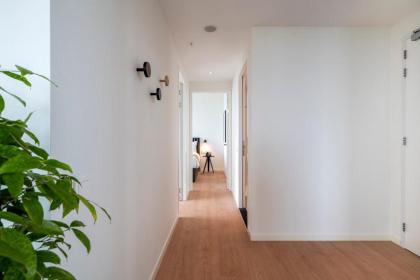 PREMIER SUITES PLUS Amsterdam - image 12