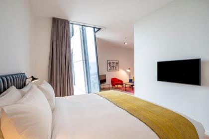 PREMIER SUITES PLUS Amsterdam - image 18