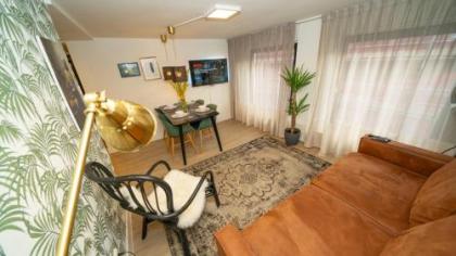 Leidse Square City Centre Private Apartments - image 8