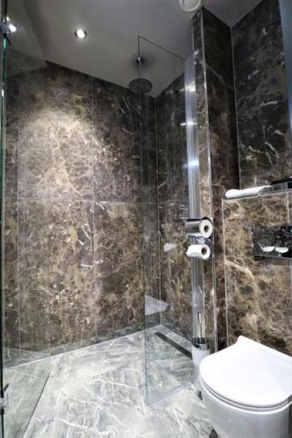 G hotel - image 15