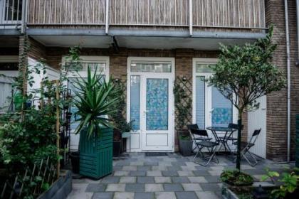 Charming 1Room Apartment in Amsterdam - image 16